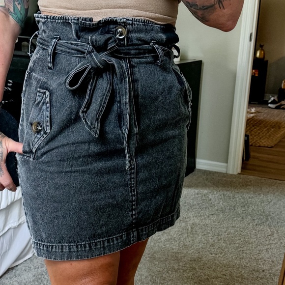 Who What Wear Paperbag Denim Skirt - Picture 2 of 6
